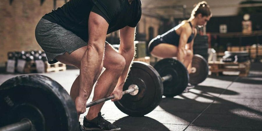 Romanian Deadlift vs. Deadlift: Which One's the Real King of Leg Day?